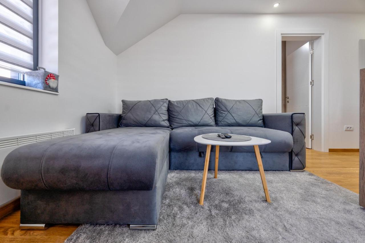 Mala Vida Apartment ซลาตีบอร์ ภายนอก รูปภาพ